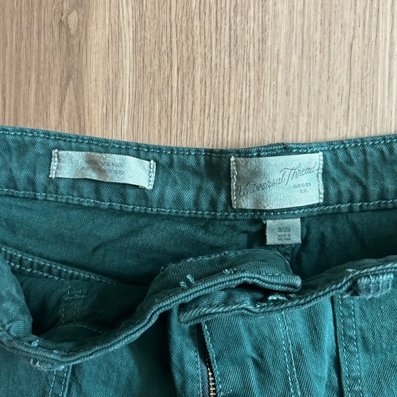 universal thread green shorts - Picture 2 of 6